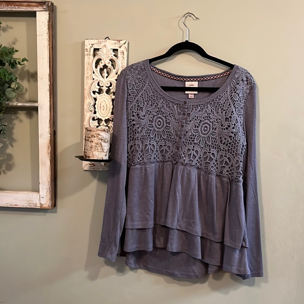 Knox Rose baby doll style top!  Size L